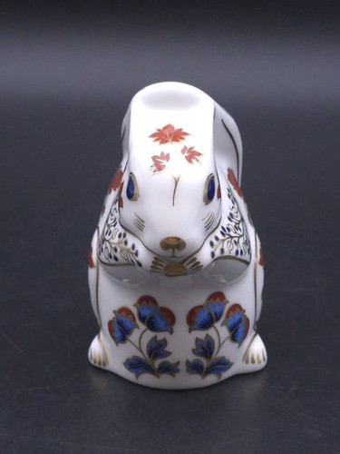 Royal crown derby squirrel - crown,