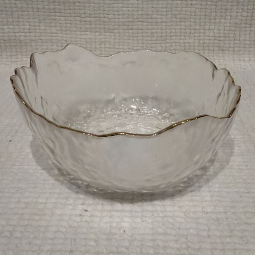 Pretty and unusual textured - pretty,