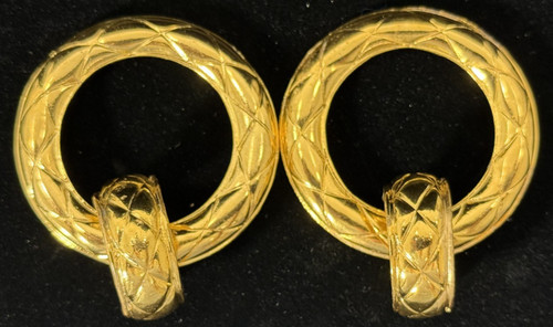 Vintage chanel gold tone - chanel,