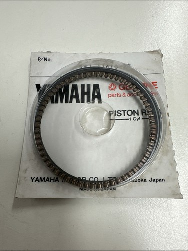 Yamaha 3y1 11610 piston - yamaha,