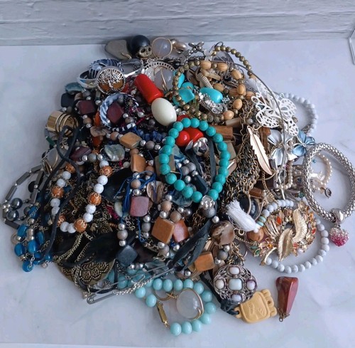 8kg broken costume - costume, jewellery