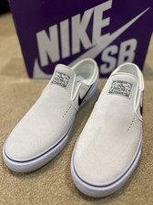 Size 9- Nike Zoom Stefan