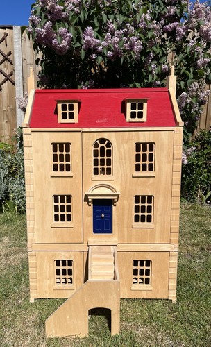 Wooden dolls house georgian - dolls,