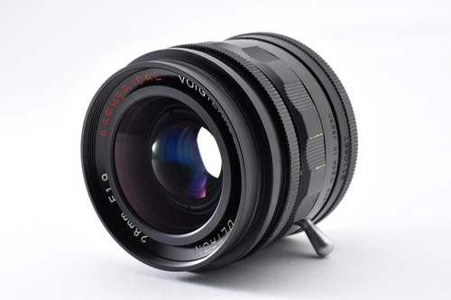 Near mint voigtlander ultron - voigtlander,