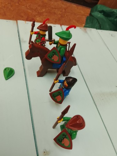 Lego robin hood will scarlet - robin,