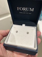 18ct White Gold Diamond 0.20ct Stud Earrings from Forum Jewellers, Broadstone.