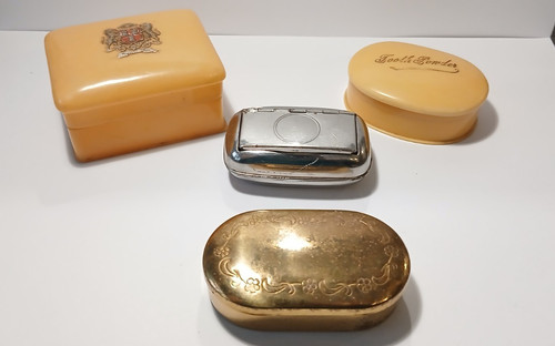 Job lot snuff pill - job,