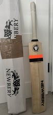 Newbery  S/H Cricket bat The master 100 SPS