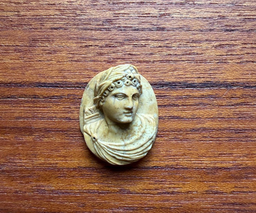 Carved lava cameo classical - lava,
