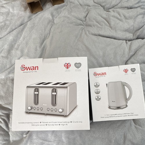 Swan kettle and toaster - kettle,