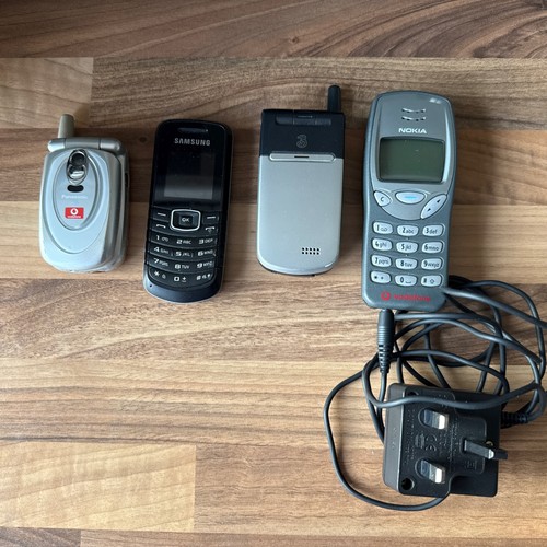 Vintage mobile phone - x,