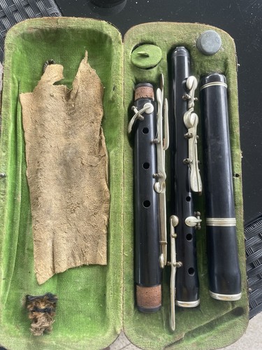 Antique wooden clarinet - clarinet, circa
