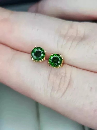 00ct round cut emerald lab - cut,