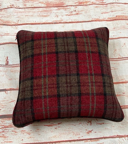 Balmoral tartan scatter - ,