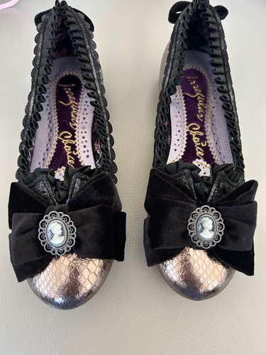 Irregular choice size5 flat - irregular,