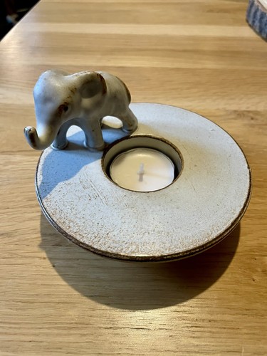 Rare ceramic elephant ashtray - rare,