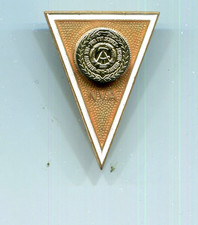 NVA graduate badge university