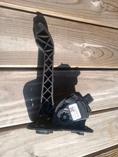 FORD TRANSIT  ACCELERATOR