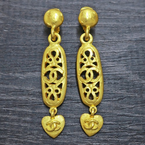 Chanel gold plated - chanel, cc