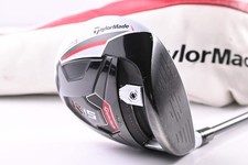Taylormade R15 Driver / 10.5 Degree / Regular Flex Fujikura Speeder 57 Evolution