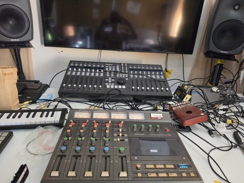 Two pcs tascam - of, 244