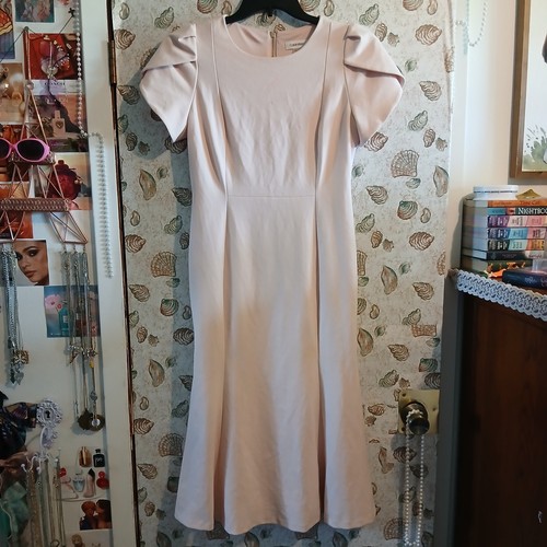 Nwt calvin klein - klein, tulip