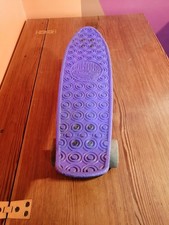 BANANA SKATE BOARD.