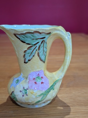 Pretty vintage pale yellow - vintage,