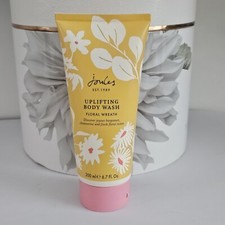 Joules Floral Wreath Uplifting