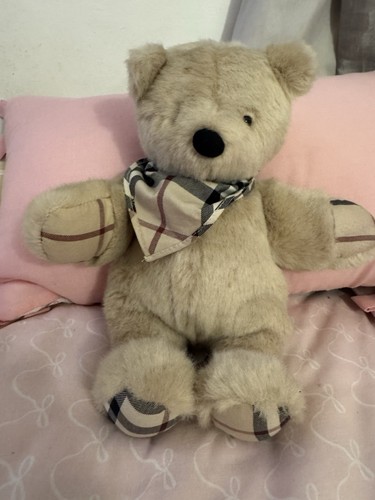 Burberry bear plush - bear,