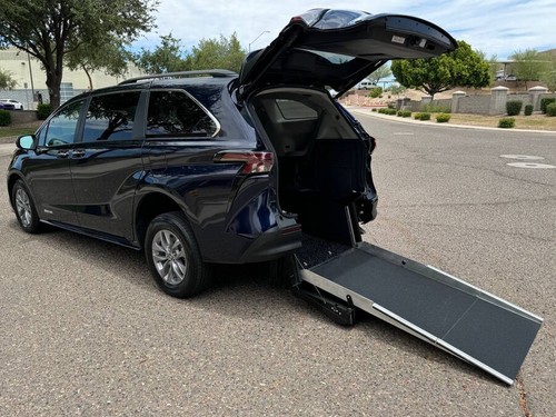 2024 toyota sienna - 2024, xle
