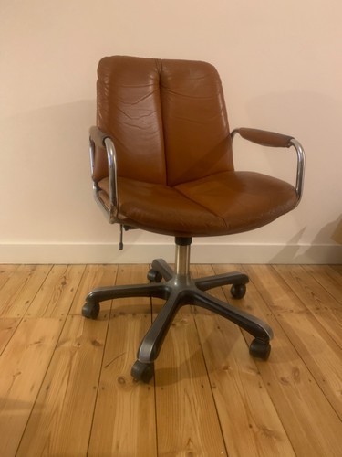 Early 1970s pieff swivel - early,