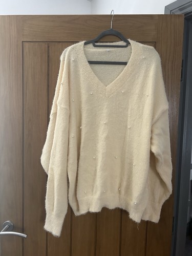 Ladies lemon jumper with pearl - lemon,