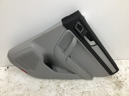 Right rear door - door, trim