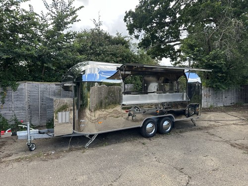 Airstream catering trailer - 6m,