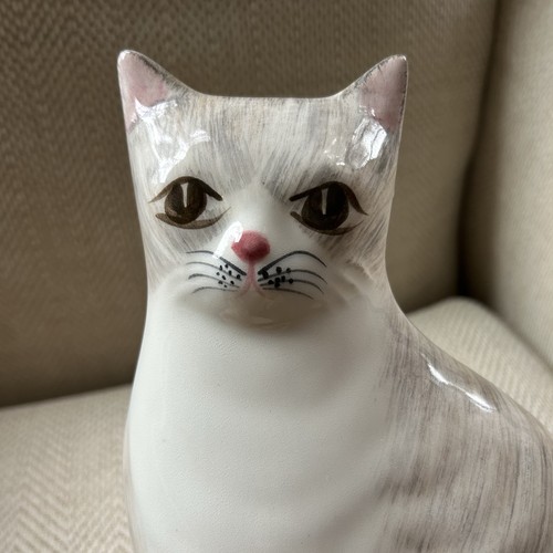Vtg ceramic cat figurine hand - vtg,