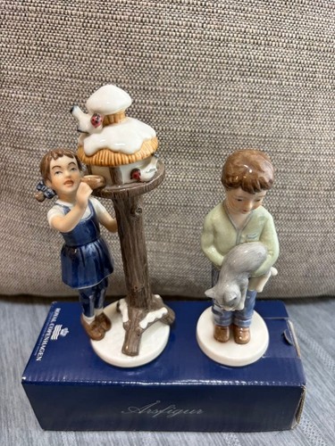 Royal copenhagen figurine pair - royal,