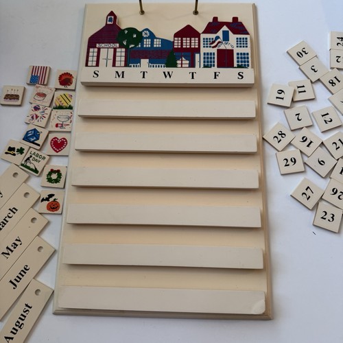 Vintage wooden perpetual wall - vintage,