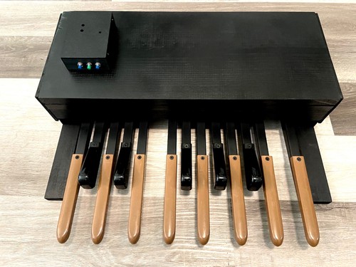 Note midi bass pedals - -, ∞