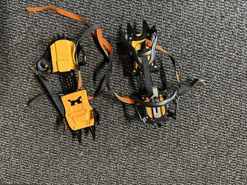 Uninversal strap contact - strap,