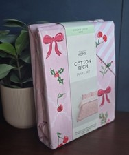 Primark Cherry Bow Mistletoe Reversible KING Duvet Set Pink red Xmas Christmas