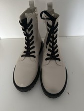 PRIMARK WHITE ANKLE BOOTS