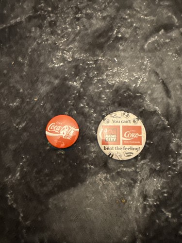 Coca cola pin badges 194 - coca-cola,