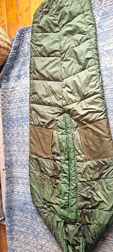 Army arctic sleeping - ,