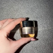 Estée Lauder Revitalizing