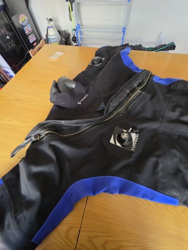 Typhoon dry suit front - dry, entry