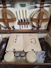 Coracle 4 Set Picnic Hamper
