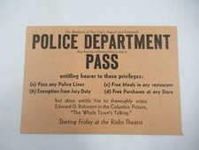 The whole town talking 1935 - town's,