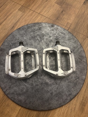 Shimano pedals - shimano, dx