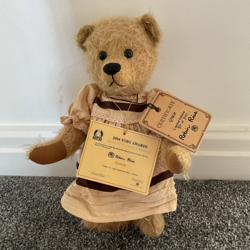 Robin rive gracie - robin, bear
